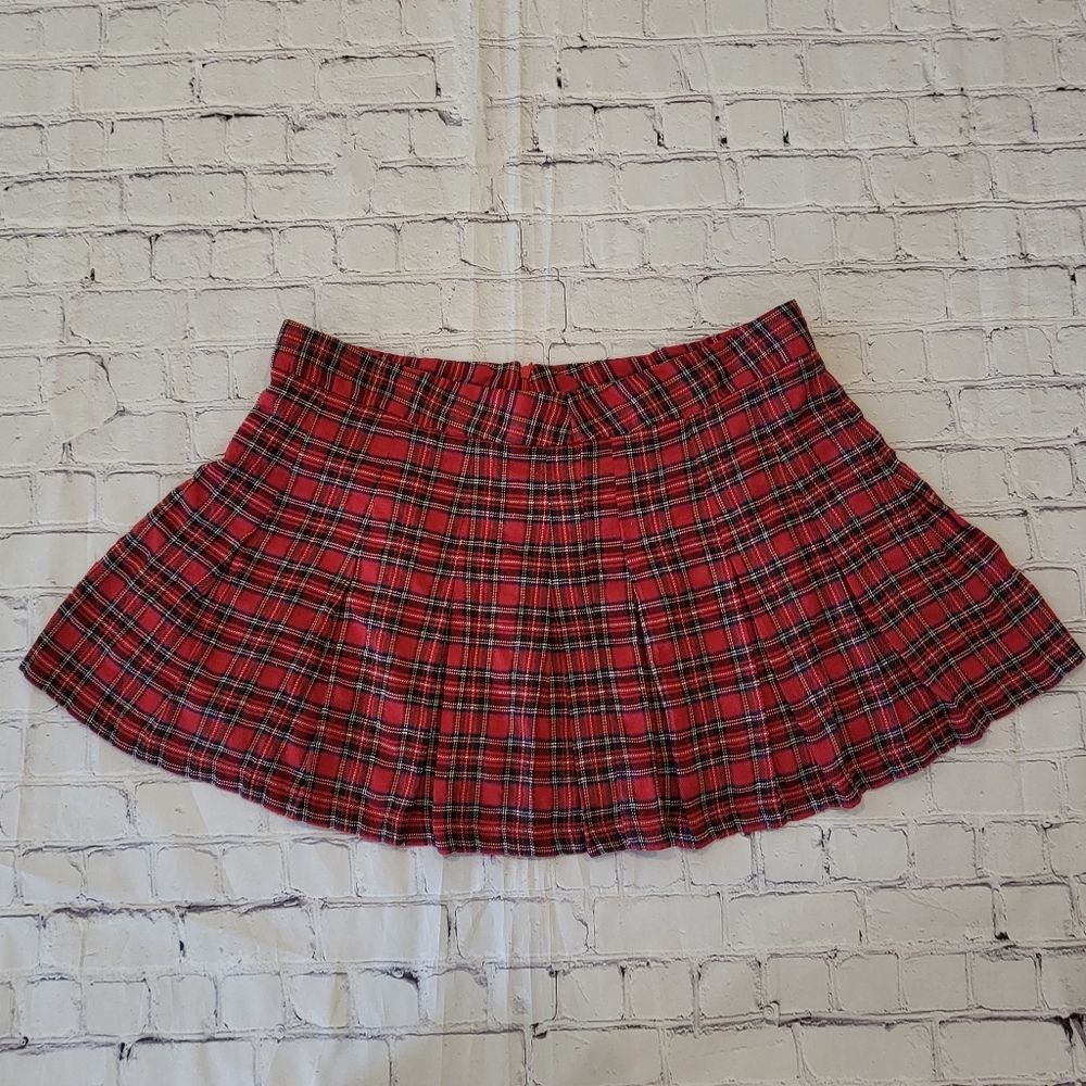 Tartan Plaid Red and Black Mini Skirt - Picture 2 of 6